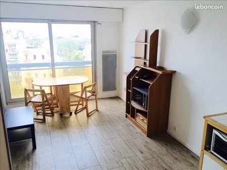 studio 1 pièce 30 m²