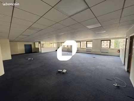 bureaux 463 m²