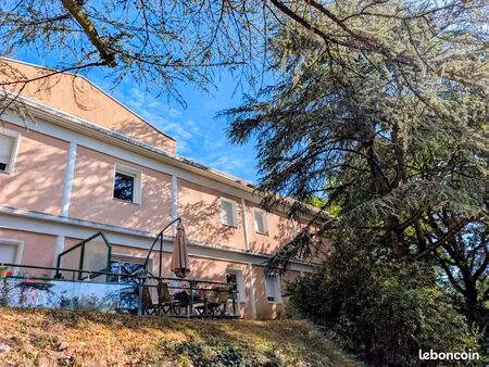 rare a dijon - duplex avec terrasse plein sud sans vis-à-vis  au calme absolu dans un écri