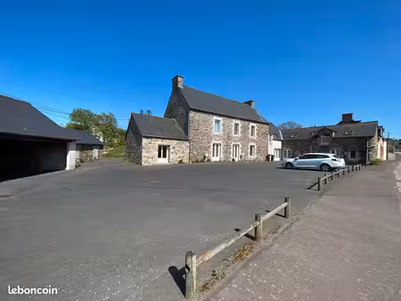 immeuble 13 pièces 249 m²