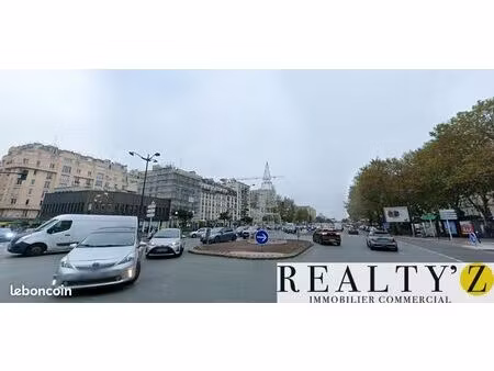 local commercial 350 m²
