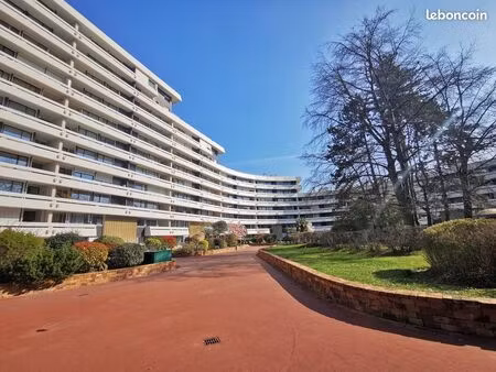 studio 1 pièce 39 m²