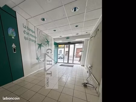 commerce 240 m²