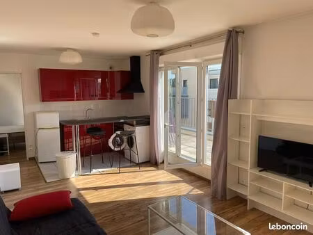 coup de cœur t2 lumineux avec terrasse de 15 m² – résidence sécurisée avec parking en sous