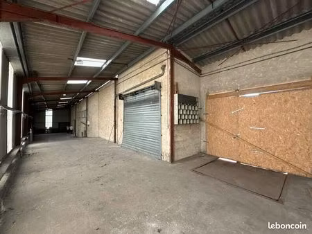 local d'activite 1200 m² vergt