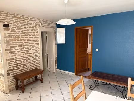 t2 de charme centre ville d’is sur tille