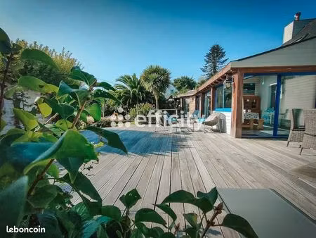 maison 10 pièces 345 m²