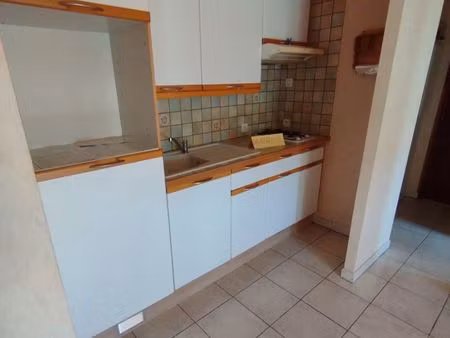 loue t 2 de 33 m2 à gonsans 25360 + garage