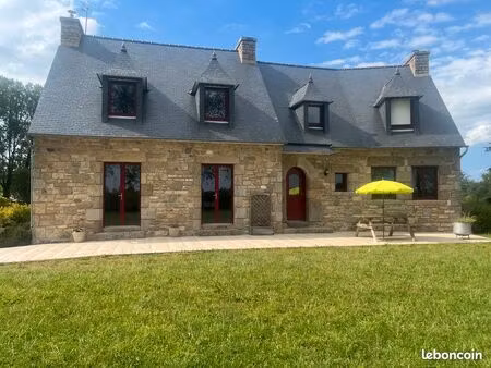 propriété de 2 maisons