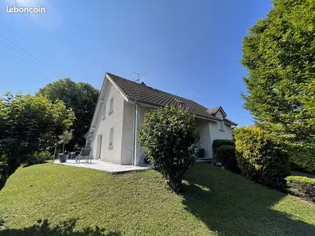 maison 8 pièces 150 m²