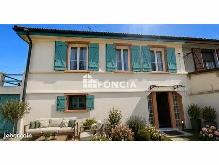 pavillon familiale proche gare