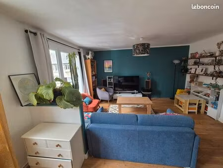 maison de ville rénovée – sans frais d'agence