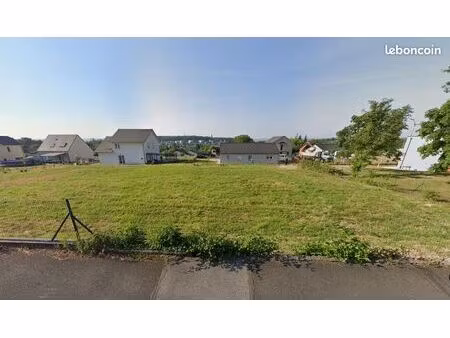 terrain 553 m² grand charmont