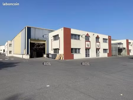 local d'activité 647 m²