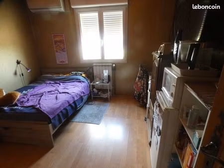 chambre étudiant(e)