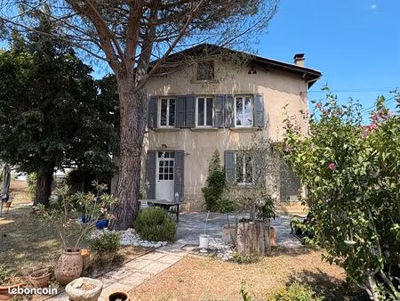 maison 6 pièces 148 m²