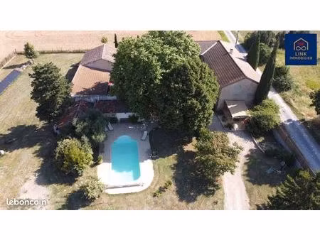propriété 7 pièces 269 m²