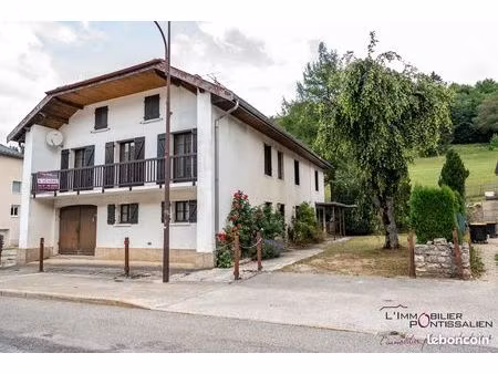 maison 6 pièces 208 m²