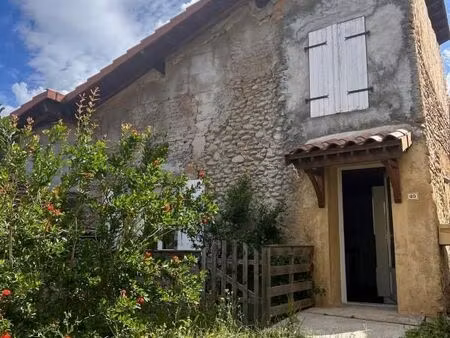 maison de village 3 pièces 90 m²