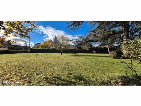 terrain 575 m² montmeyran