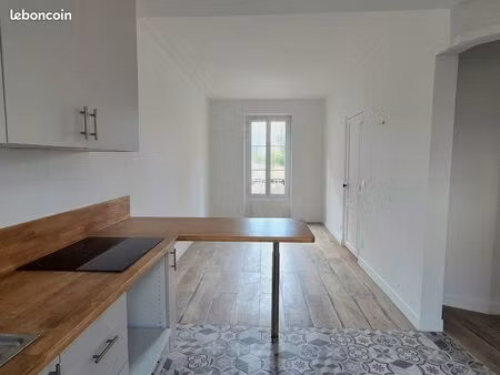 appartement pontoise 2 pièce(s) 32.98 m2 - 875