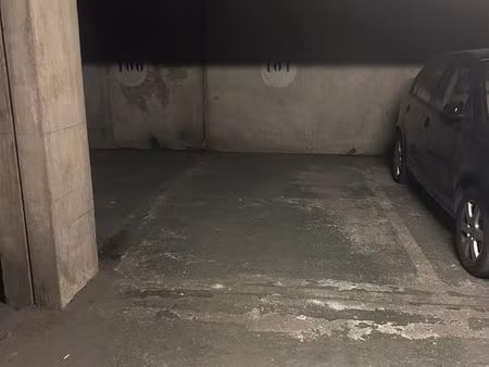 place de parking proche gare