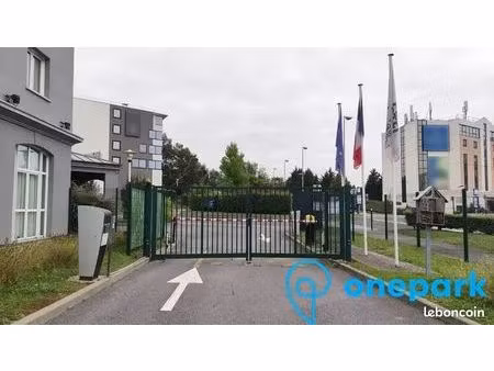 parking/box 12 m² roissy en france