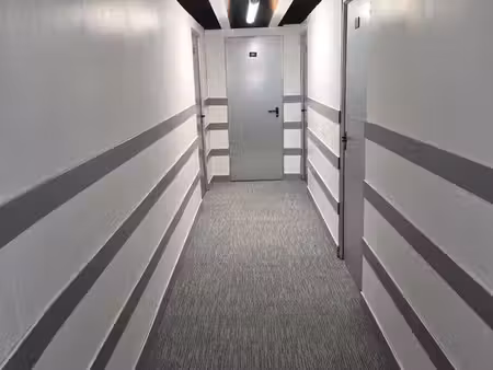 box de stockage de 2 à 11 m² / loyer mensuel de 40 à 120 euros