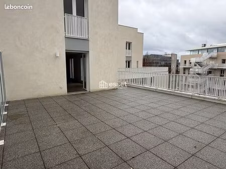 appartement 4 pièces 79.23m² à louer 1690 - cergy 95000