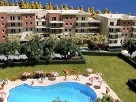 rare et exclusif t2 meublé avec cave  garage  terrasse et piscine dans résidence de standi
