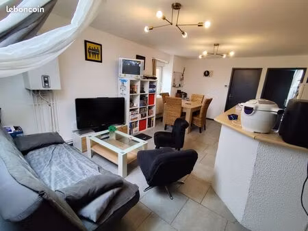 ? superbe t3 rénové – 48 m² avec parking et cuisine ouverte