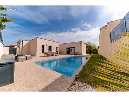 maison contemporaine avec piscine  suite parentale et garage – chatuzange-le-goubet