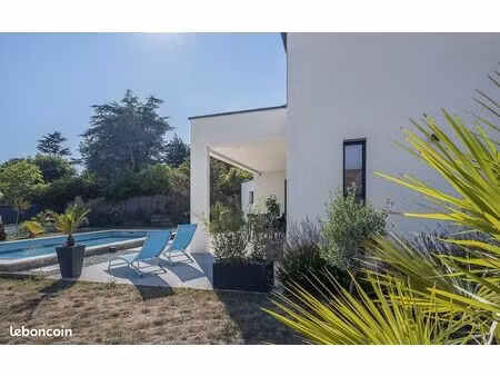 maison 6 pièces 150 m²