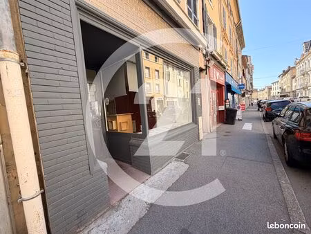 boutique 210 m² romans sur isere