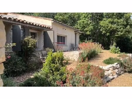 logement contre présence et entretien propriété