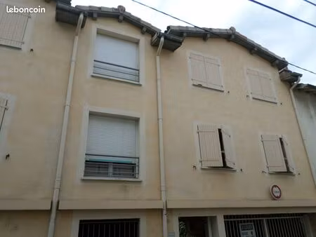 t2 récent 39m² + parking privé couvert