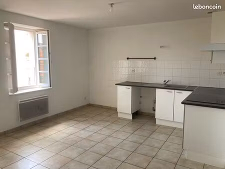 duplex t2 cave centre ville