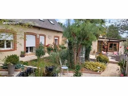 maison ancienne avec dependances