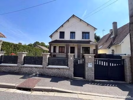 maison 7 pièces 124 m²