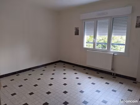 appartement t3 — 55 m² — châteaudun — 590 hc