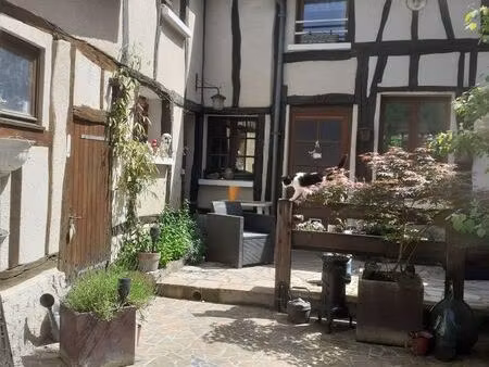 maison de ville 113 m² + studio indépendant 22 5 m² + dépendances – les andelys (27)