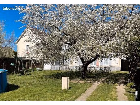 urgent - maison de ville avec jardin 78m2
