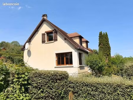 maison 6 pièces 100 m²