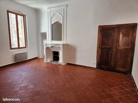 appartement hyper centre sommieres 63m2