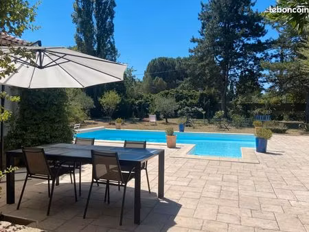 maison 150m2 avec piscine  terrain et grand garage atelier à 3 minutes d'uzès