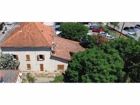 local commercial + appartement + terrain