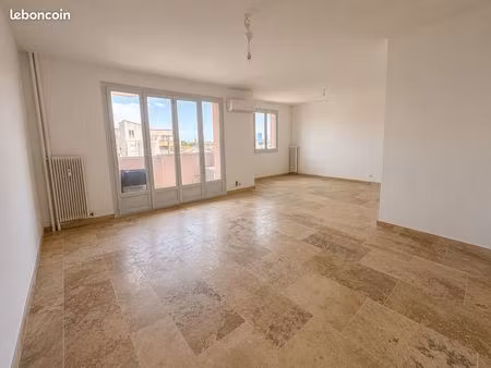 p3/p4 de 92m2 navec grand balcon et cave - quartier pompidou