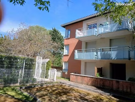 à louer – t1 20 m² avec terrasse  piscine et parking