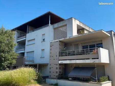 tournefeuille - appartement t1 avec grande terrasse et parking