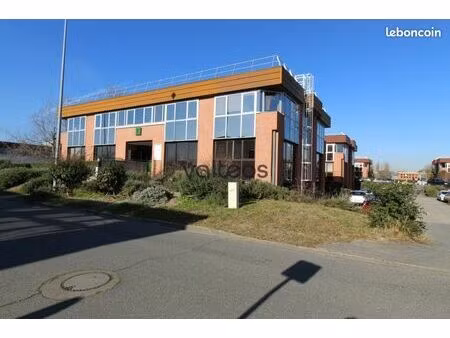 bureaux 82 m² labege